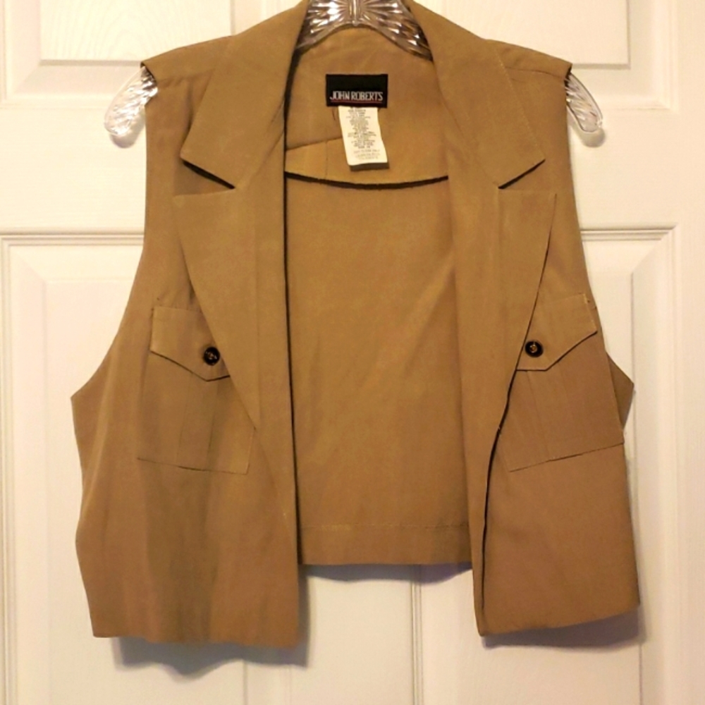 John Roberts Open Vest
